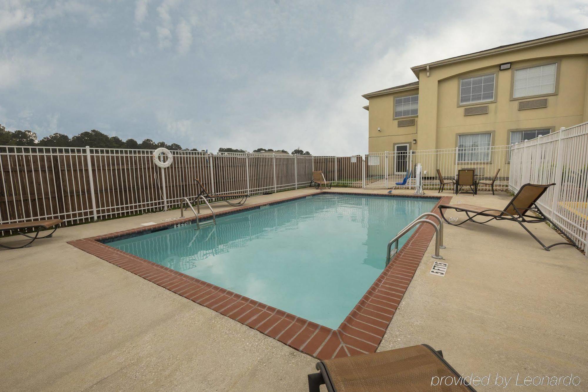 Red Roof Inn & Suites Lake Charles Exterior foto